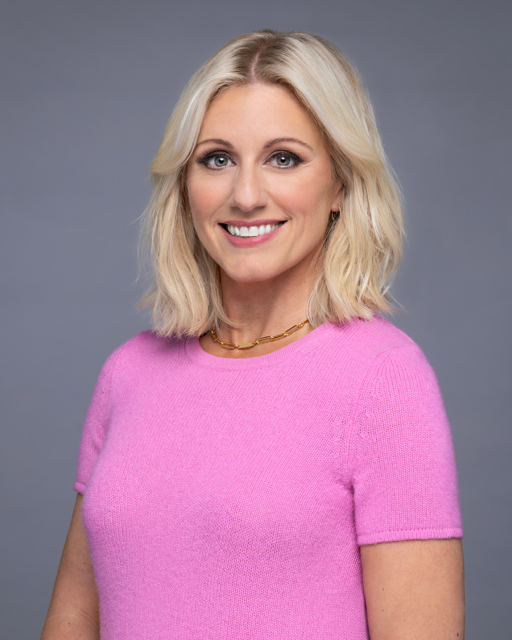 Rebecca Lowe Headshot
